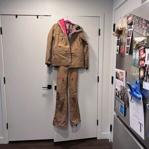 Women's Tan Ski & Snow Jacket Set